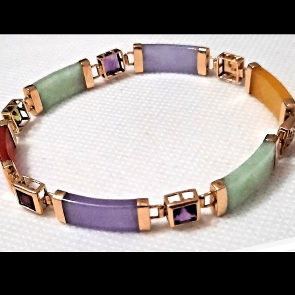 *FLASH SALE * Vintage 10 KT Gold & Jade Bracelet